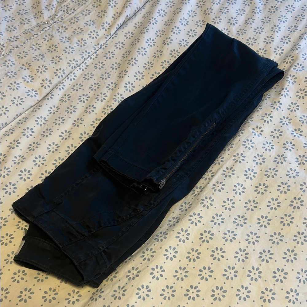 J. Crew Women's black pants with zippers size 24